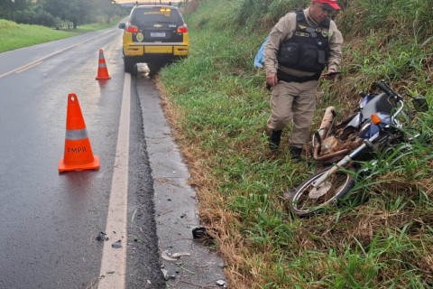 Moto é achada caída na pista da PR-082 após condutor sofrer queda em Rondon