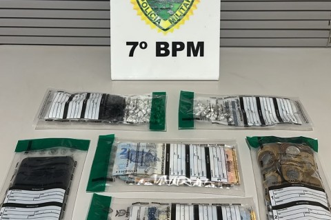 PM prende três por trafico de drogas em cumprimento de Mandado.